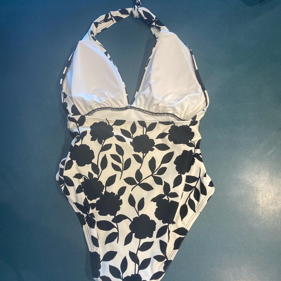 Kate Spade swimsuit - Picture 2 of 6